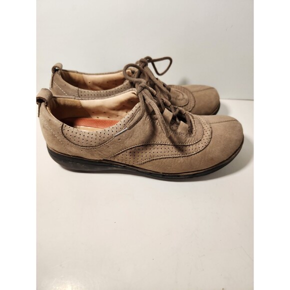 Clarke's Size 7M Structured Women's  Tan Comfort Leather Brushed Suede Ties - Picture 2 of 12